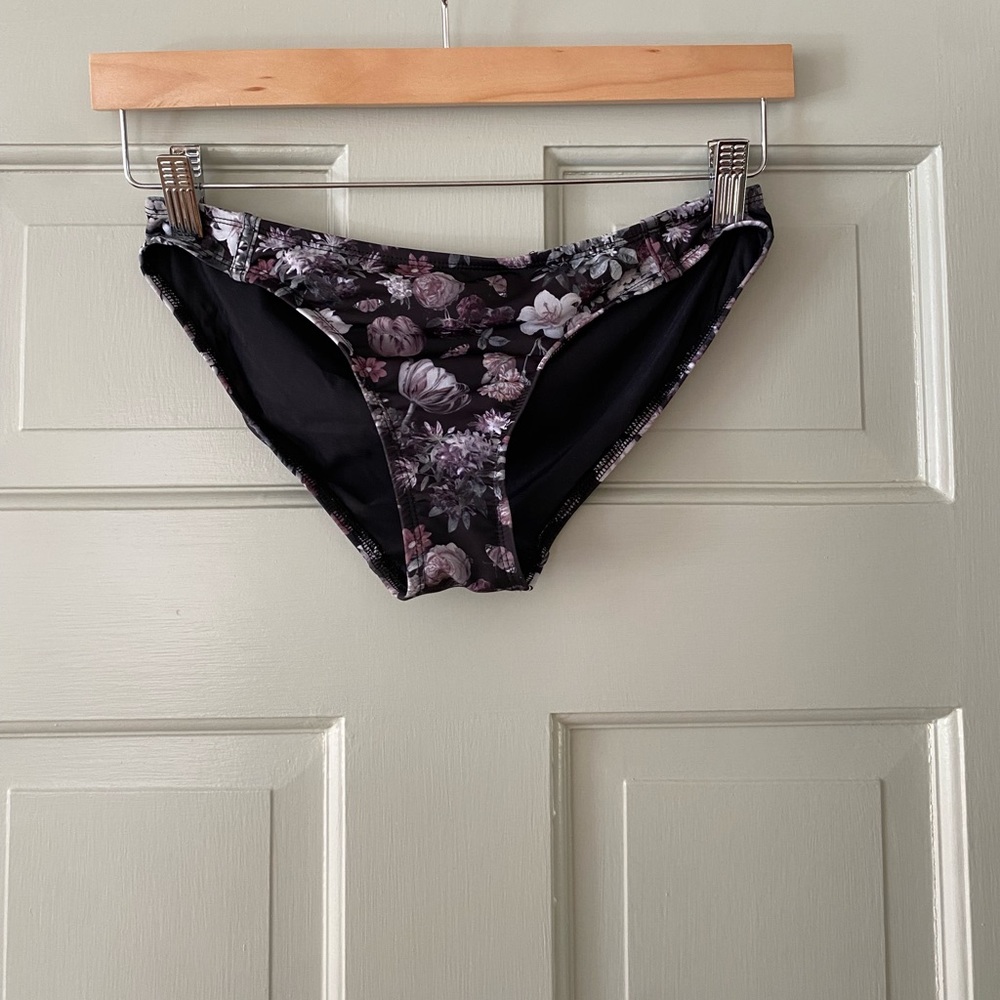 Beth Richards Naomi 2 piece bathing suit in Tulip - Picture 6 of 8